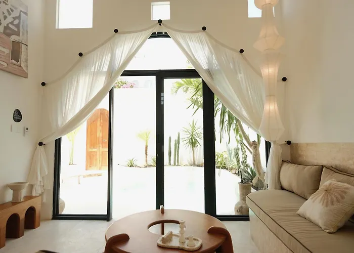 Villa Casa Cherish 2 Bedroom Pool *