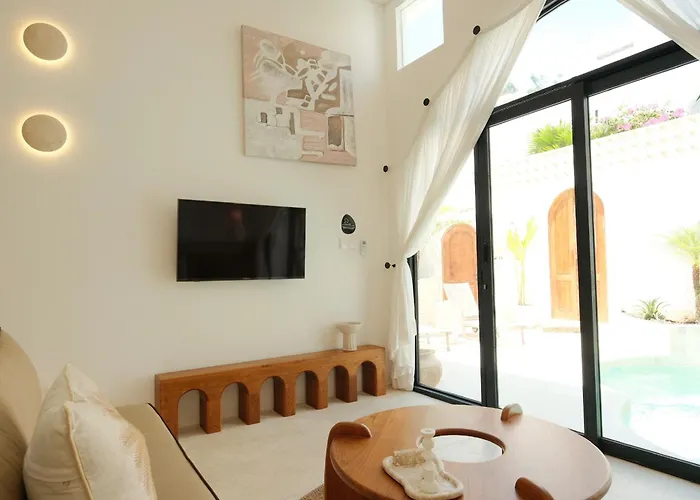 Casa Cherish 2 Bedroom Pool