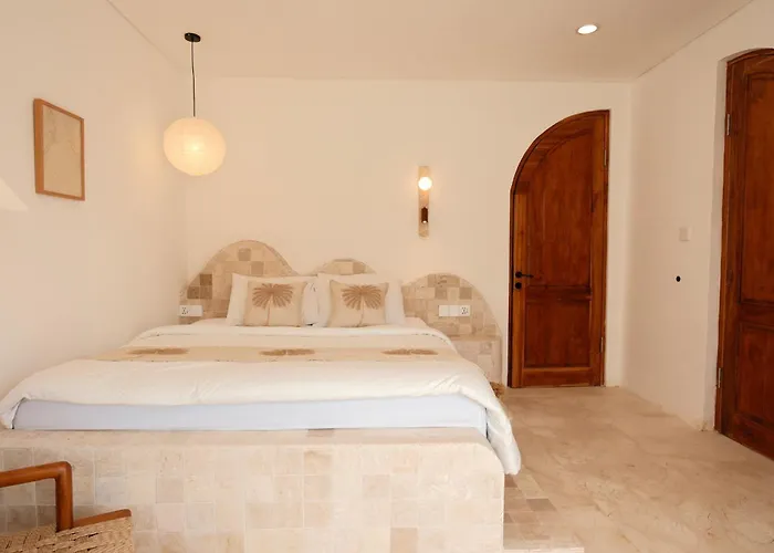 Casa Cherish 2 Bedroom Pool